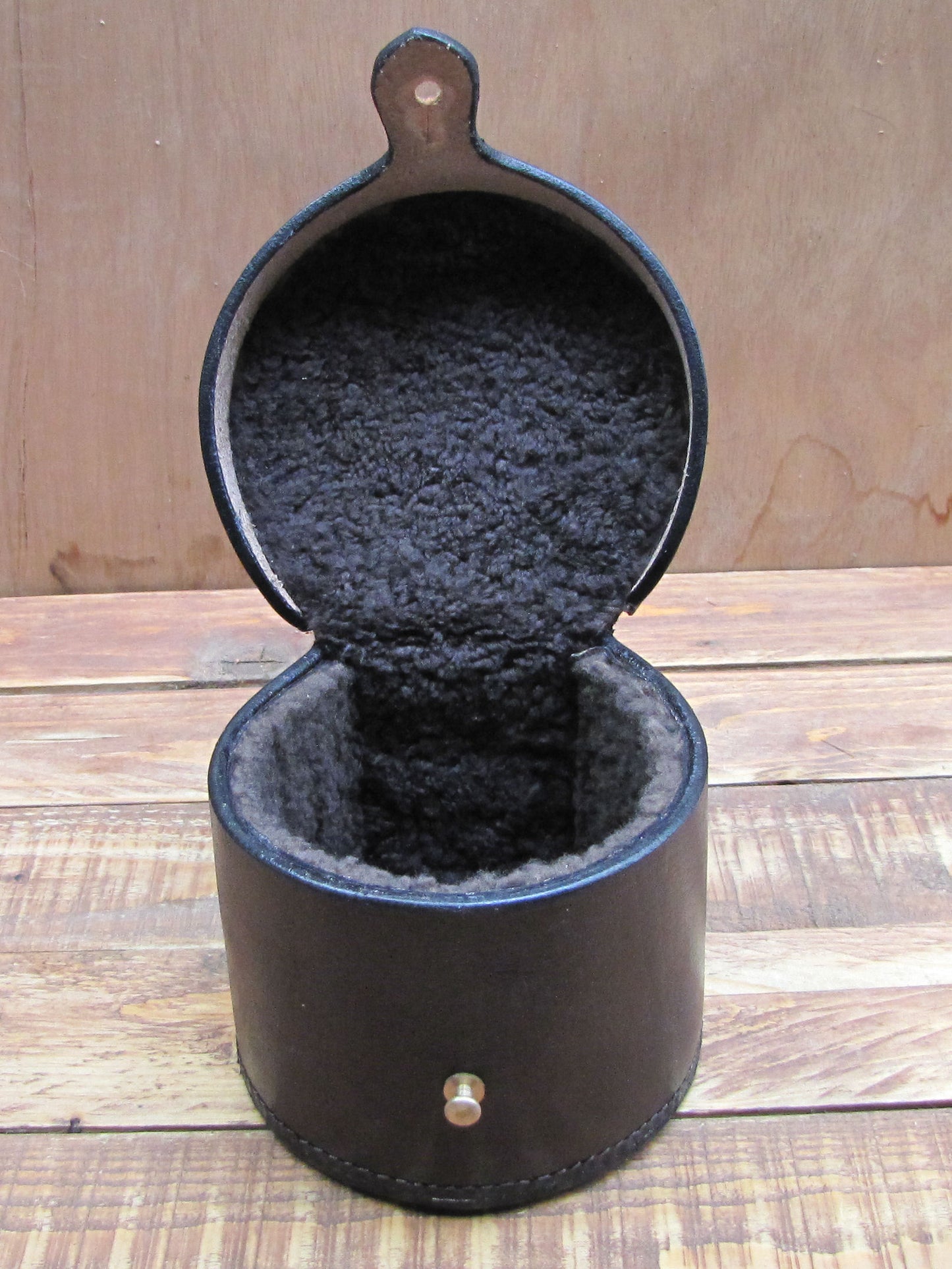 Genuine Leather Fishing Reel Case Large Size 4 1/4"x3 3/4" (Copy)